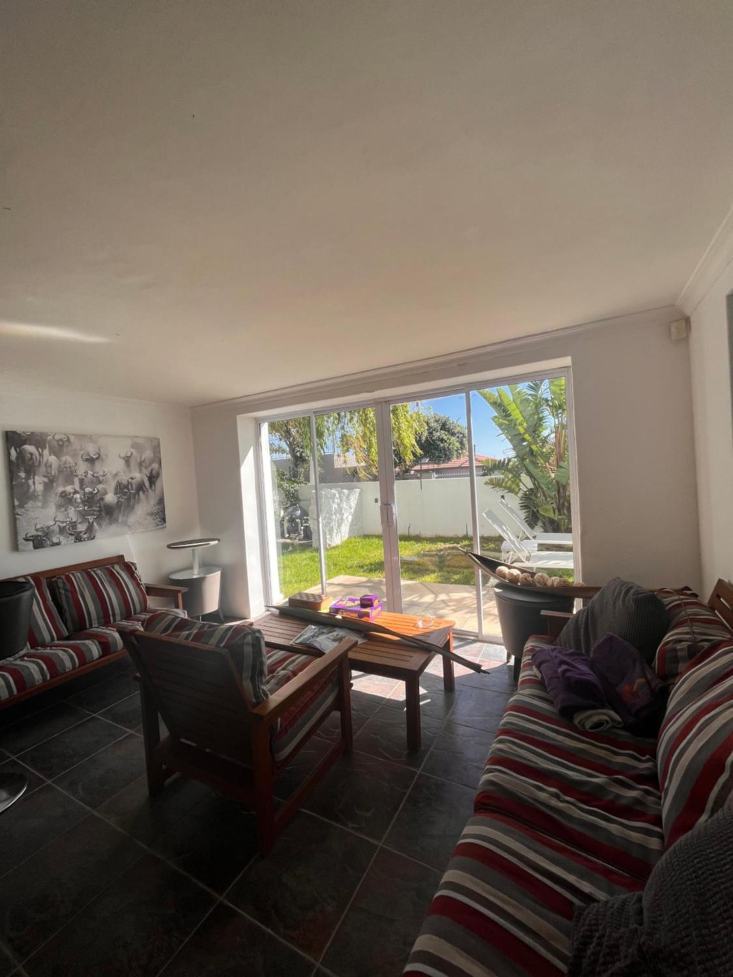 Cozy Camps Bay House With Mountain And Sea View Βίλα Κέιπ Τάουν Εξωτερικό φωτογραφία